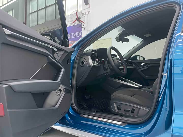 Фото 15 - Audi A3