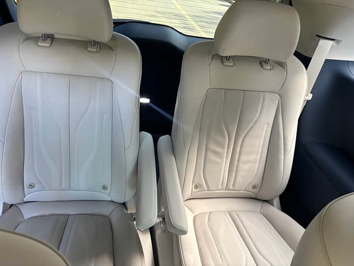 Фото 17 - Buick GL8 Hybrid