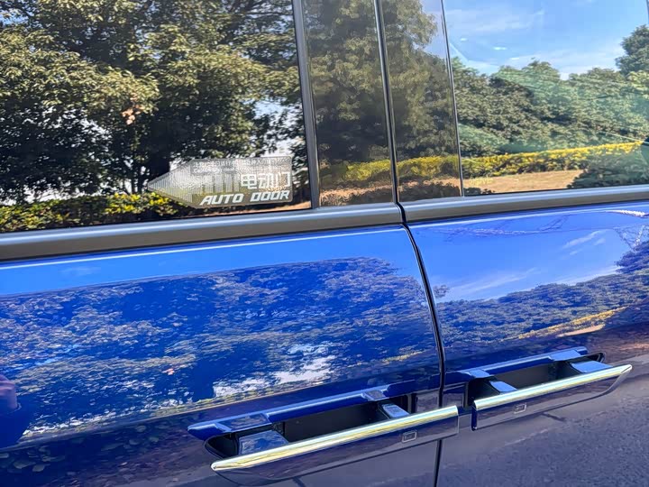 Фото 20 - Buick GL8 Hybrid