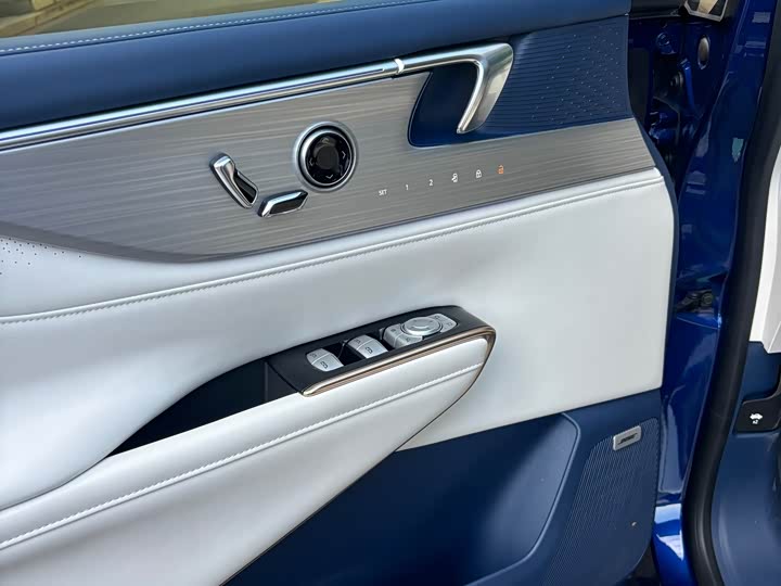 Фото 23 - Buick GL8 Hybrid