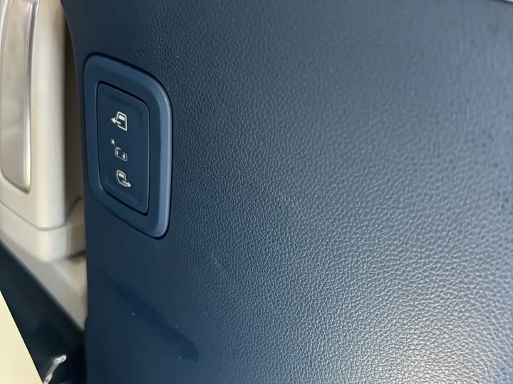 Фото 32 - Buick GL8 Hybrid