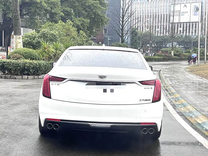 Фото 11 - Cadillac CT6