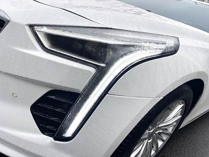 Фото 8 - Cadillac CT6