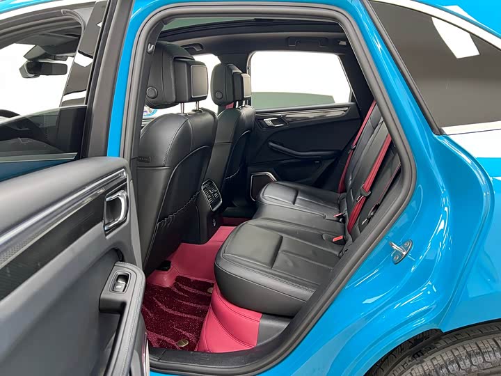 Фото 17 - Porsche Macan