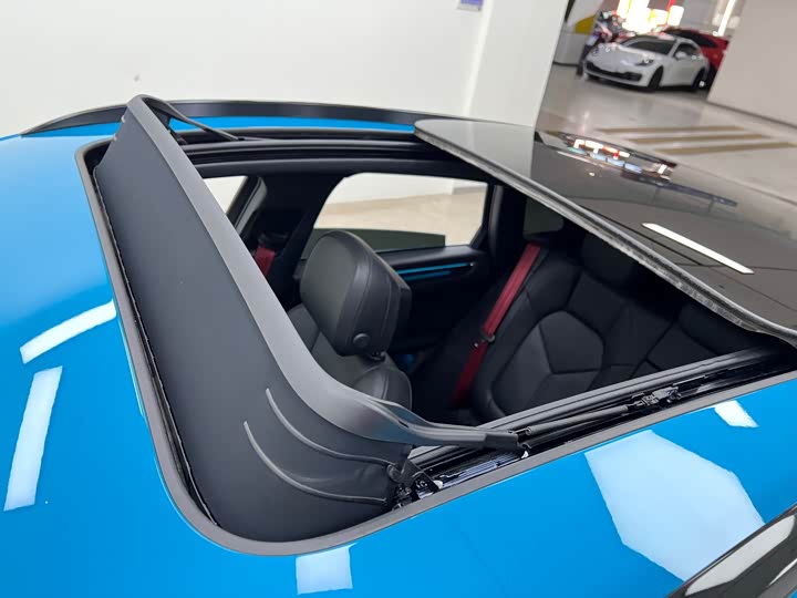 Фото 29 - Porsche Macan