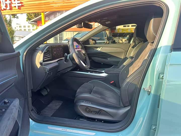 Фото 5 - Volkswagen Passat