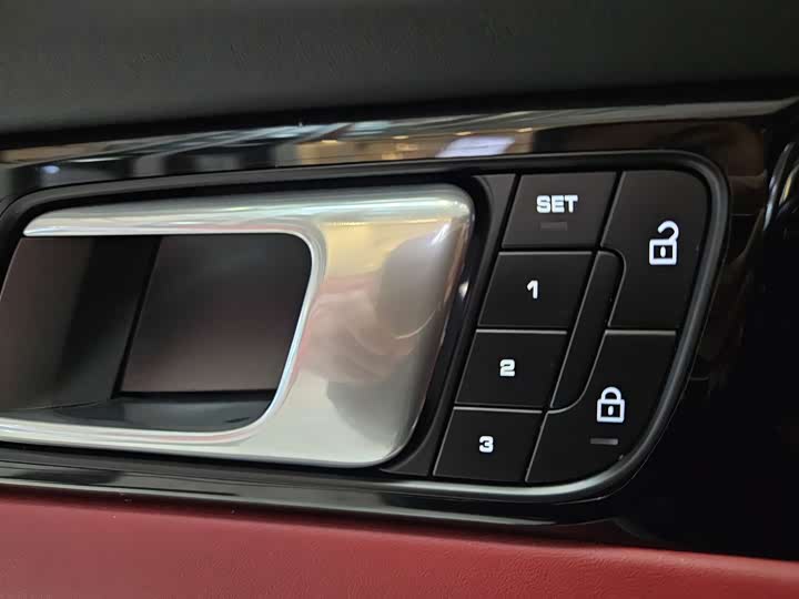 Фото 12 - Porsche Panamera