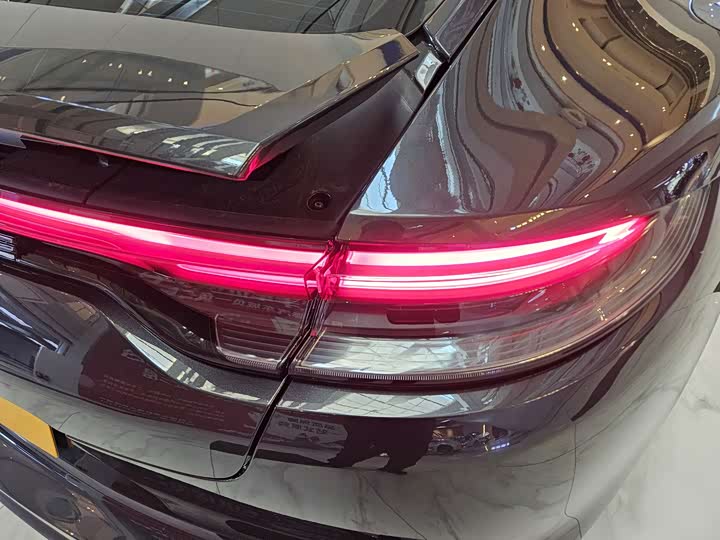 Фото 20 - Porsche Panamera