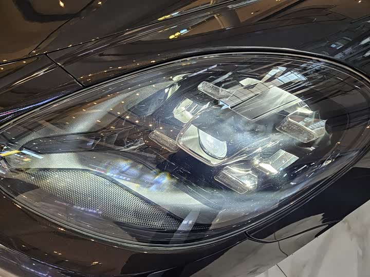 Фото 4 - Porsche Panamera