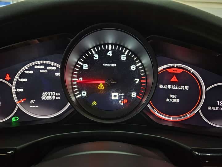 Фото 8 - Porsche Panamera