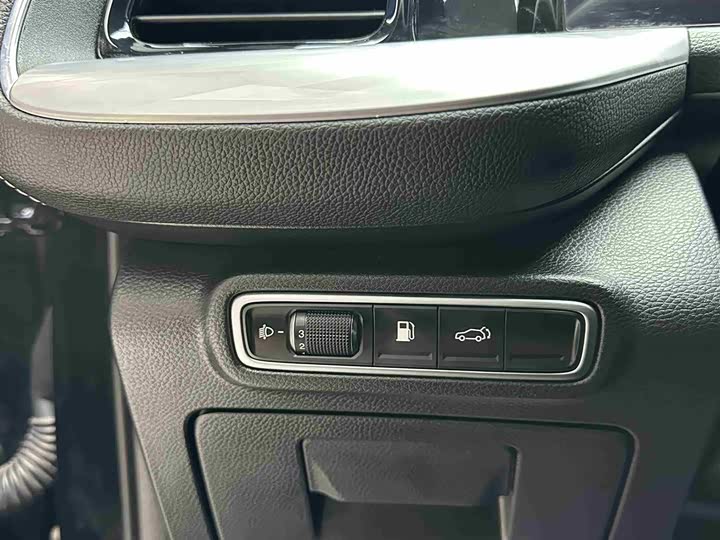 Фото 17 - GAC Trumpchi GS8