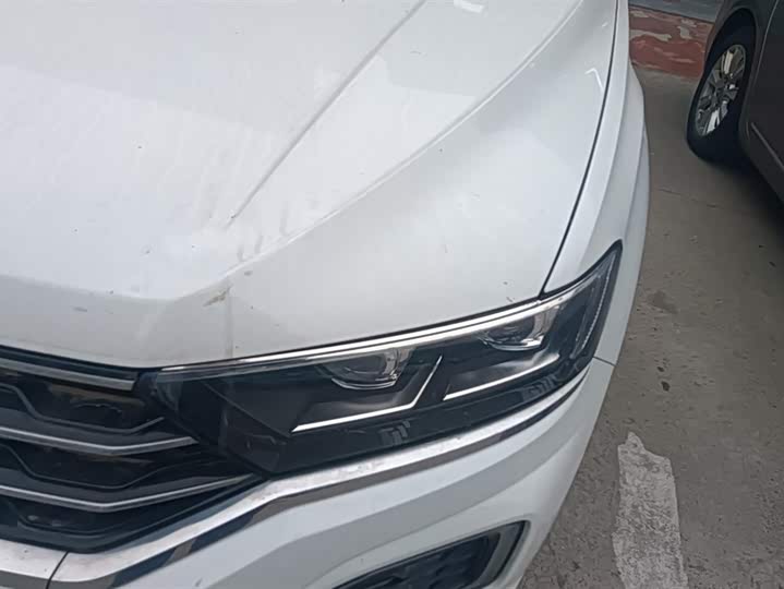 Фото 5 - Volkswagen T-Roc