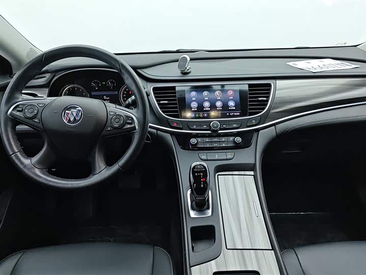 Фото 12 - Buick LaCrosse