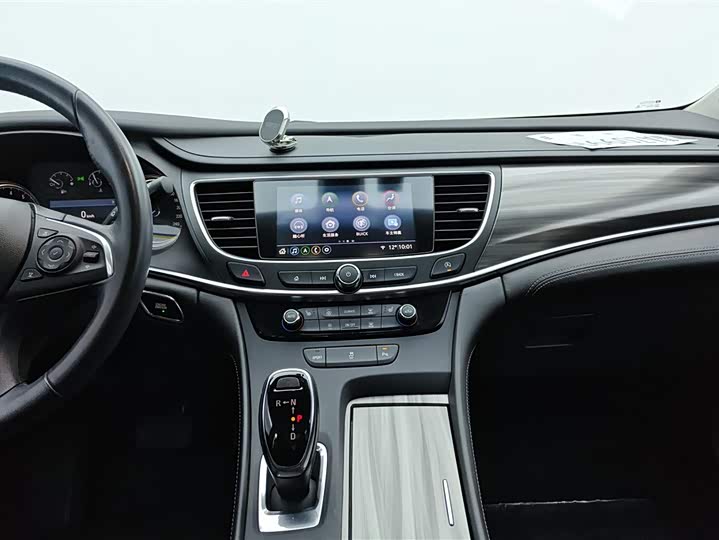 Фото 13 - Buick LaCrosse