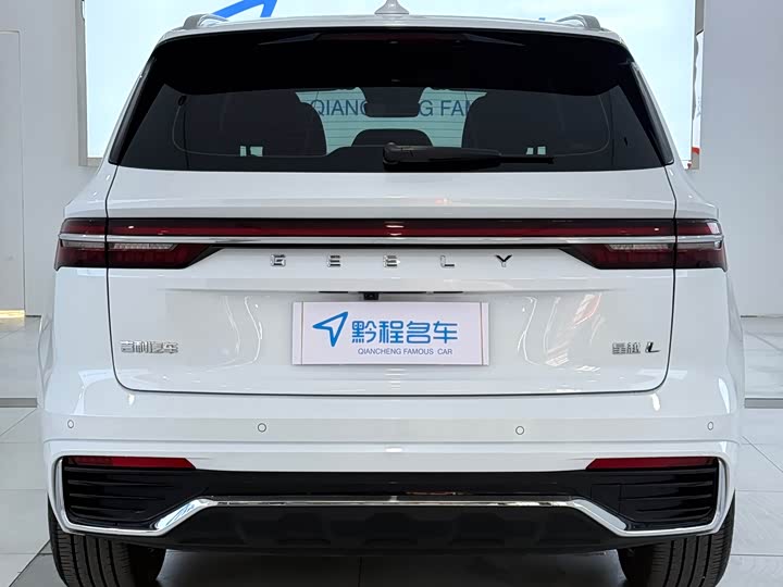 Фото 15 - Geely Monjaro