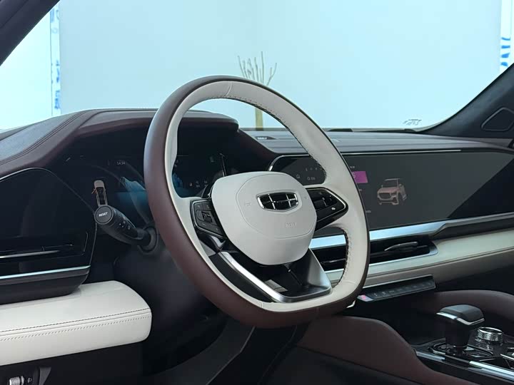 Фото 7 - Geely Monjaro