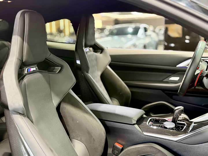 Фото 12 - BMW M4