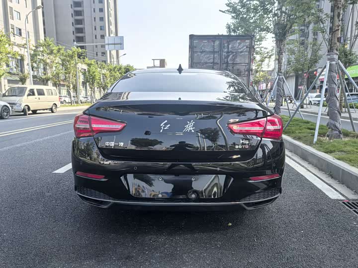 Фото 9 - Hongqi H5