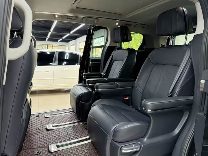 Фото 6 - GAC Trumpchi M8