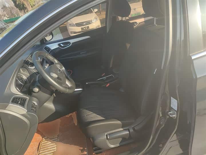 Фото 15 - Nissan Sylphy