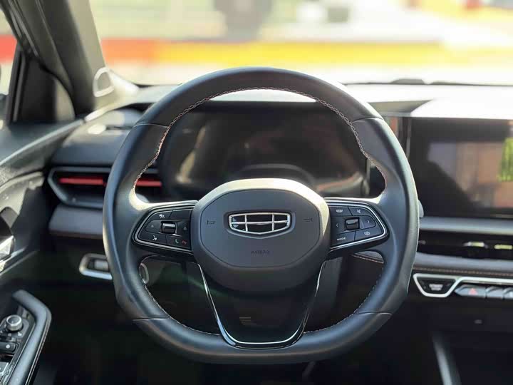 Фото 12 - Geely Binrui