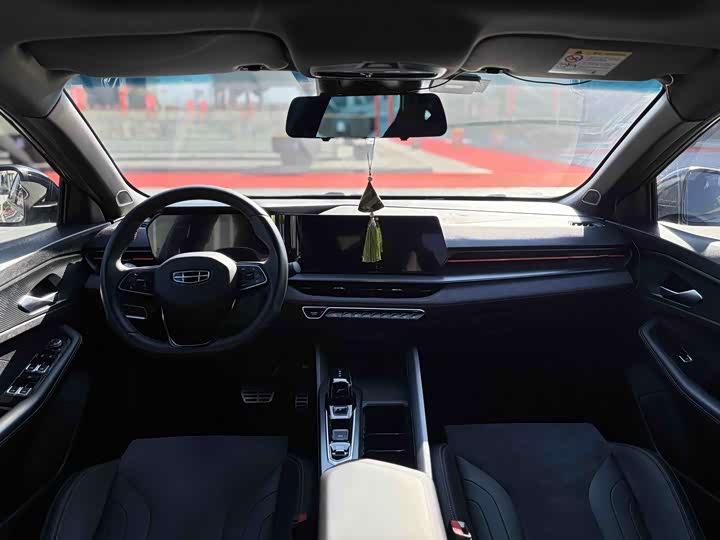 Фото 5 - Geely Binrui