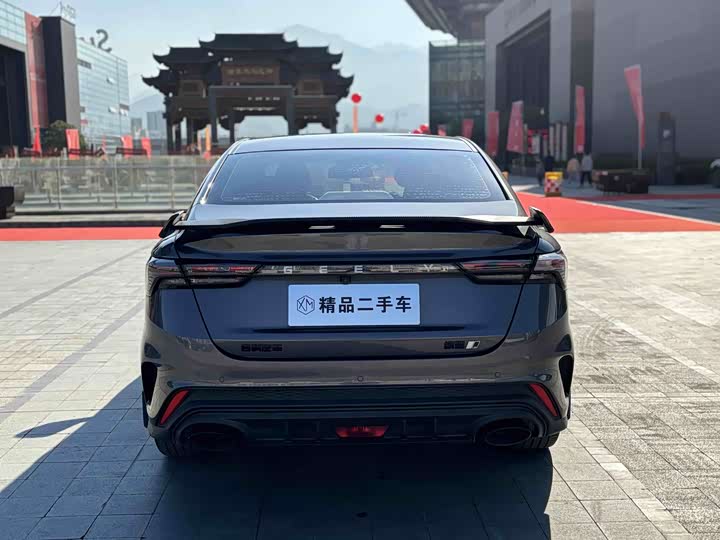 Фото 8 - Geely Binrui