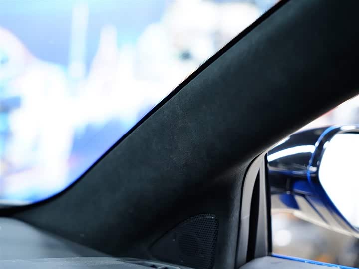 Фото 11 - Lotus Emira