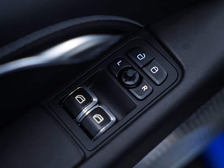 Фото 29 - Lotus Emira