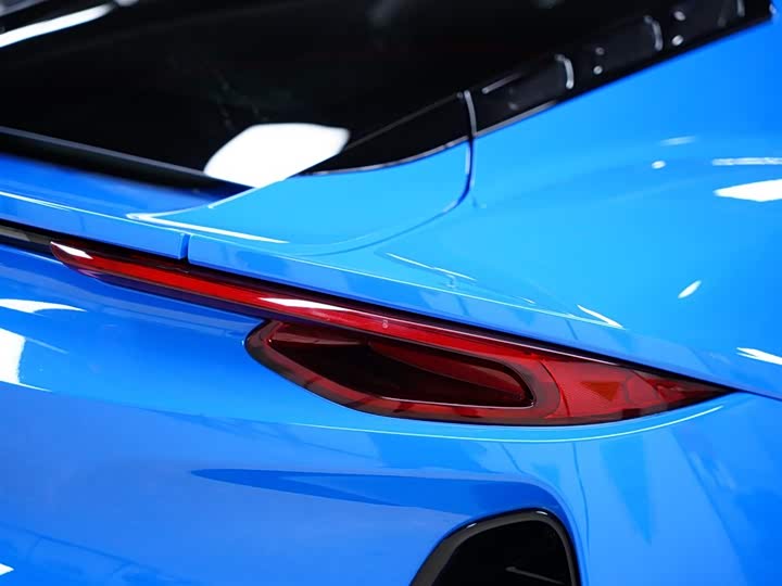 Фото 4 - Lotus Emira