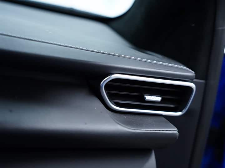 Фото 44 - Lotus Emira