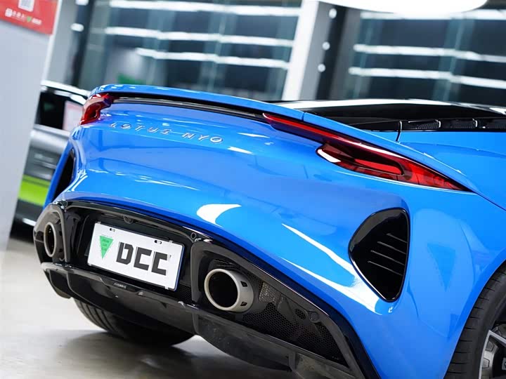 Фото 5 - Lotus Emira