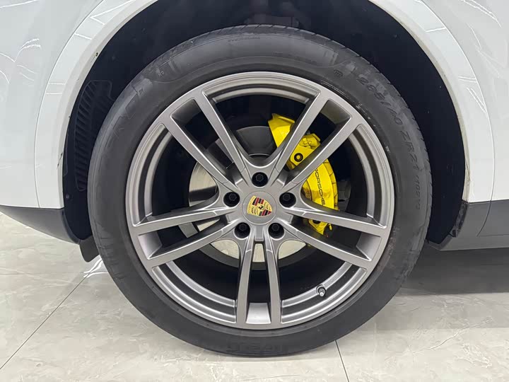 Фото 20 - Porsche Cayenne