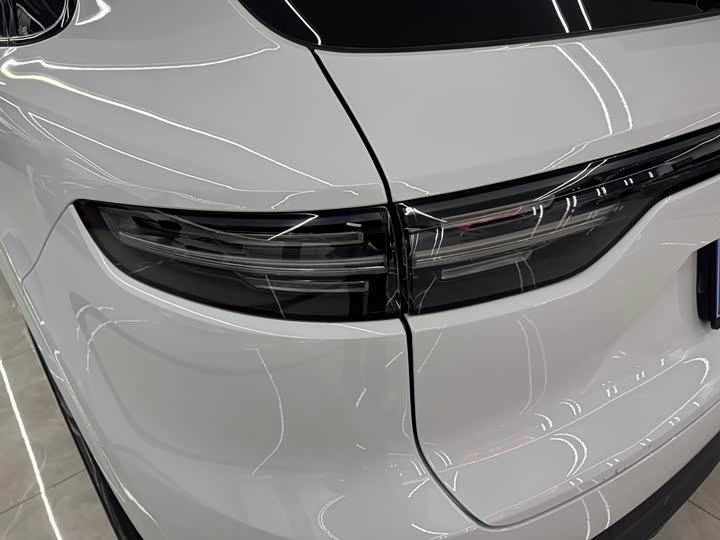 Фото 22 - Porsche Cayenne