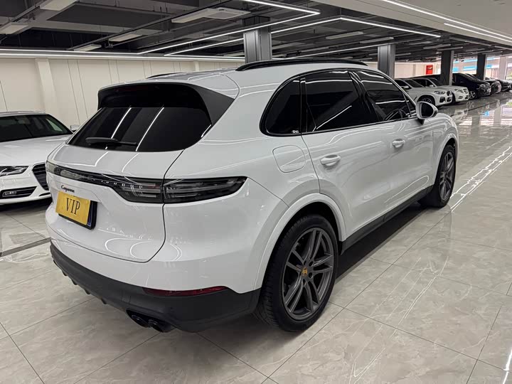 Фото 4 - Porsche Cayenne