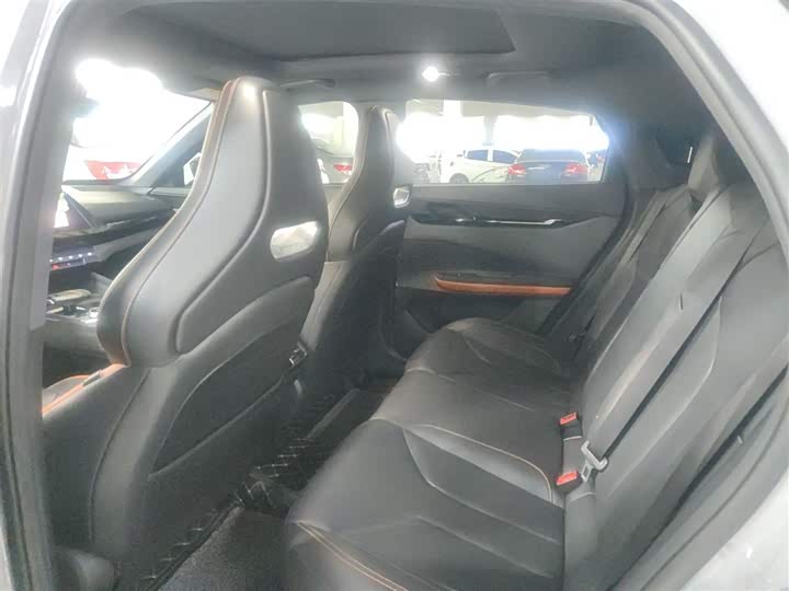 Фото 12 - Changan UNI-V