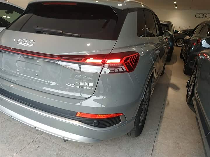 Фото 8 - Audi Q4 e-tron