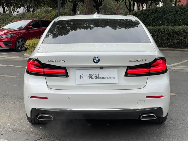 Фото 9 - BMW 5 Series