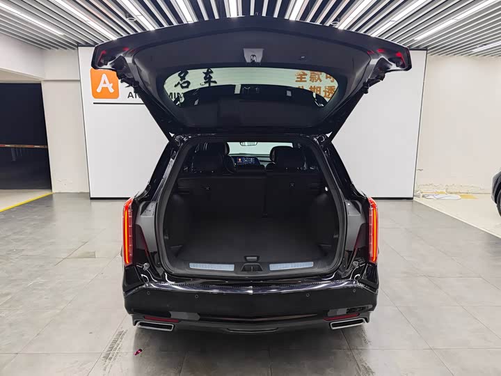 Фото 5 - Cadillac XT5