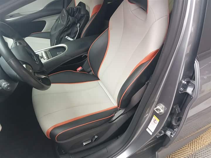 Фото 15 - BYD Dolphin