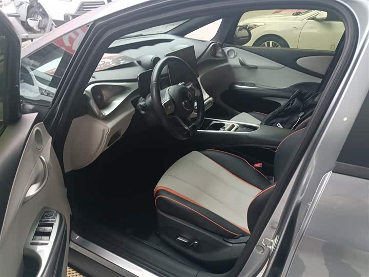 Фото 16 - BYD Dolphin