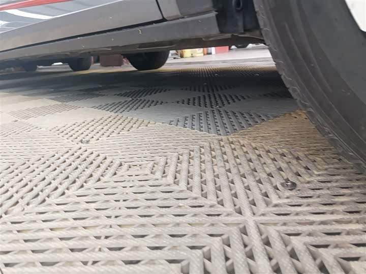 Фото 21 - BYD Dolphin