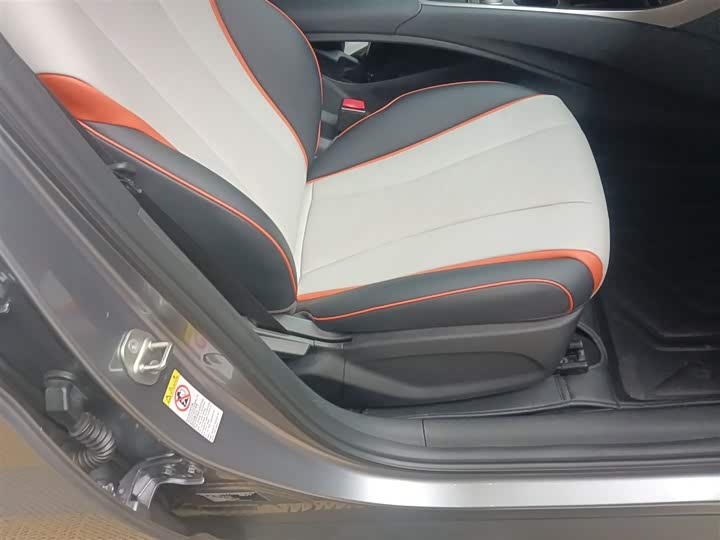 Фото 25 - BYD Dolphin