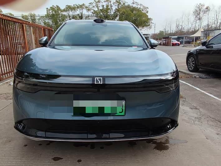 Фото 7 - Zeekr 7X