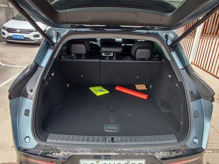 Фото 8 - Zeekr 7X