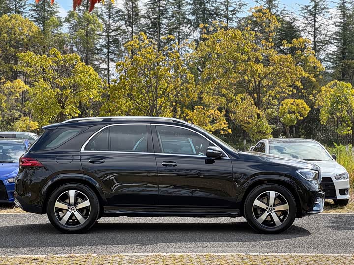 Фото 3 - Mercedes-Benz GLE-Class