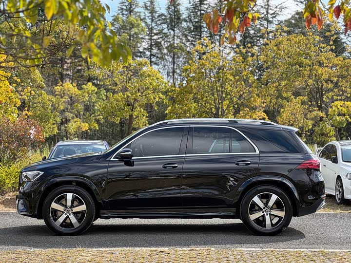 Фото 4 - Mercedes-Benz GLE-Class