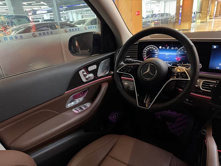 Фото 17 - Mercedes-Benz GLE-Class