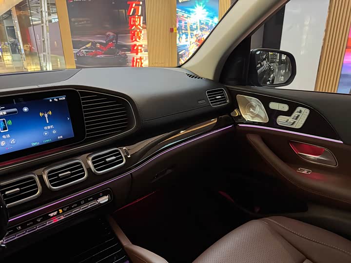 Фото 18 - Mercedes-Benz GLE-Class