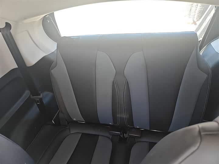 Фото 17 - Roewe Clever